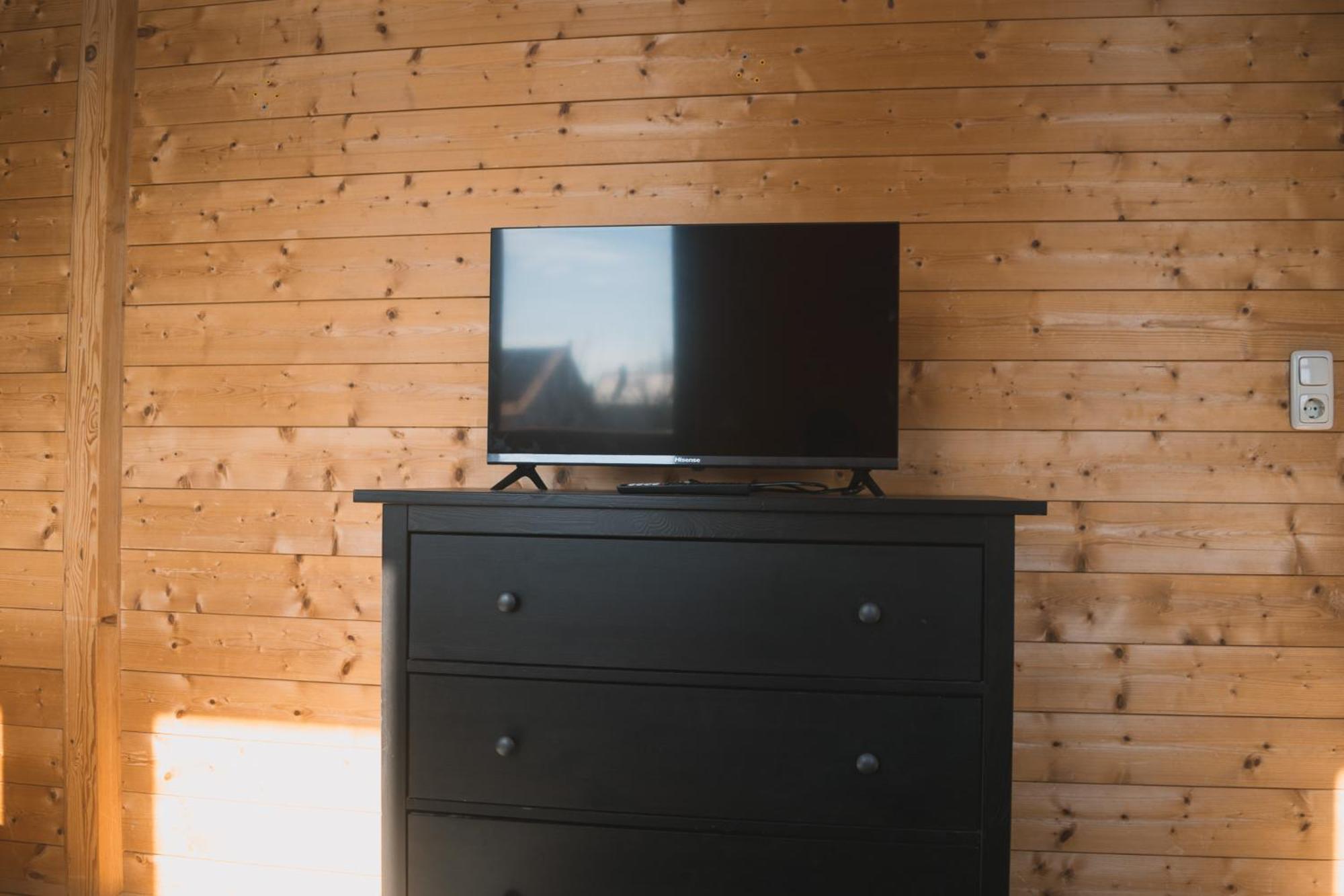 Naturnahes Familienchalet Mit Garten - Wifi - Netflix - Nur 15 Minuten Vom Chiemsee Und 35 Minuten Von Muenchen Entfernt Vogtareuth Eksteriør bilde